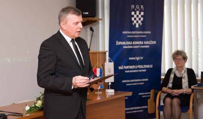 Uspješnim tvrtkama i poduzetnicima našega kraja danas u HGK Varaždin dodijeljena Zlatna kuna