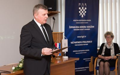 Uspješnim tvrtkama i poduzetnicima našega kraja danas u HGK Varaždin dodijeljena Zlatna kuna